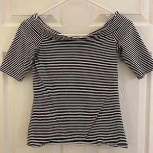 Loft Size XS Short sleeve Stripped Tee